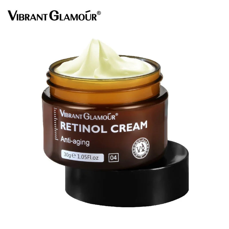 Vibrant Glamour – Retinol Cream for Anti-Aging & Skin Renewal/– كريم الريتينول لمكافحة علامات الشيخوخة وتجديد البشرة
